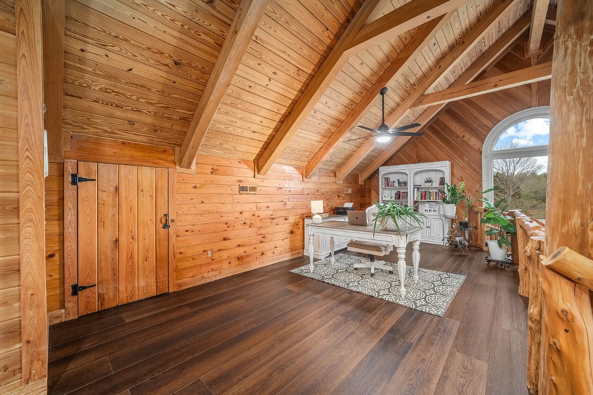 Log Cabin